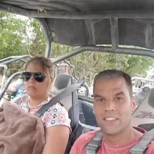 Meet your Posher, Carlos